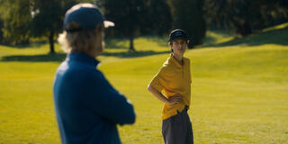 Owen Wilson e Peter Dager in Stick 1x03