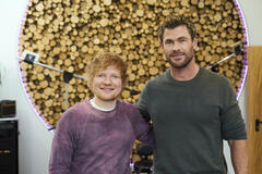 Ed Sheeran e Chris Hemsworth in Limitless: Live Better Now 1x01 - Immagine dal set