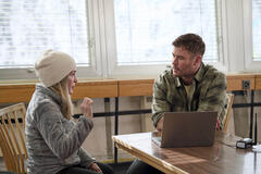 Chris Hemsworth in Limitless: Live Better Now 1x02 - Immagine dal set