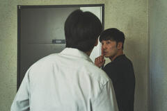 Kang Ha-neul come No Woo-sung, Seo Hyun-woo come Young Jin-ho in 84m2 - Immagine dal set