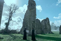 (S-D) Adrian Lester come Destiny, Tom Sturridge come Dream in The Sandman 2x07