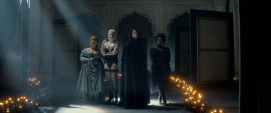 (S-D) Donna Preston come Despair, Mason Alexander Park come Desire, Tom Sturridge come Dream, Kirby Howell-Baptiste come Death in The Sandman 2x01