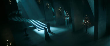 (S-D) Jenna Coleman come Lady Johanna, Tom Sturridge come Dream in The Sandman 2x06