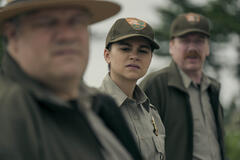 Lily Santiago come Naya Vasquez in Untamed 1x01