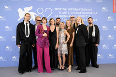 Delegazione di Otec (Father) (tra cui Tereza Nvotová, Milan Ondrík, Dominika Moravkova, Aňa Geislerová) al photocall del film alla 82a Mostra Internazionale d'Arte Cinematografica di Venezia, giovedì 28 agosto 2025