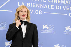 L'attrice Aňa Geislerová al photocall del film Otec (Father) alla 82a Mostra del Cinema di Venezia, giovedì 28 agosto 2025