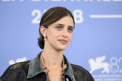 L'attrice Benedetta Porcaroli al photocall del film Il rapimento di Arabella di Carolina Cavalli alla 82a Mostra del Cinema di Venezia, giovedì 28 agosto 2025