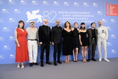 Delegazione di The Tale of Silyan (tra cui Jean Dakar e Tamara Kotevska) al photocall del film alla 82a Mostra del Cinema di Venezia, venerdì 29 agosto 2025