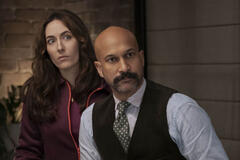 Brenda (Claire Lovering) e Ed (Keegan-Michael Key) in Play Dirty - Triplo gioco