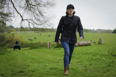 Holliday Grainger in Detective Cormoran Strike 6x04