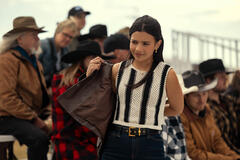 Nikki Rodriguez come Jackie in Uno splendido errore 2x07