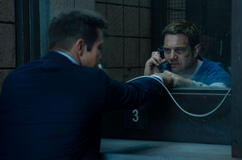 (S-D) Jeremy Renner come Mike McLusky e Taylor Handley come Kyle McLusky in Mayor of Kingstown 4x05