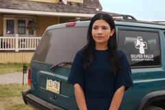 Nikki Rodriguez come Jackie in Uno splendido errore 2x01