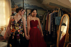 (S-D) Ellie O'Brien come Grace, Nikki Rodriguez come Jackie in Uno splendido errore 2x05