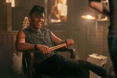 Bez (Zendé Murdock) in The Runarounds 1x06