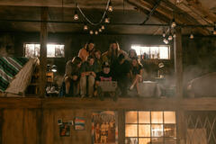 Wyatt (Jesse Golliher), Topher (Jeremy Yun), Charlie (William Lipton), Bender (Marley Aliah), Pete (Maximo Salas), Sophia (Lilah Pate), Bez (Zendé Murdock), Neil (Axel Ellis), Amanda (Kelley Pereira) in The Runarounds 1x08