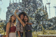 Madelyn Cline in La mappa che mi porta a te