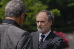 Kevin Pollak come Agente Speciale Musso in Tulsa King 3x03