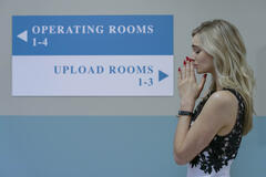 Allegra Edwards (Ingrid Kannerman) in Upload 1x01