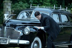 Joonas Suotamo come Lurch in Mercoledì 2x01