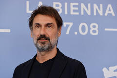 Fabrizio Gifuni al photocall di Portobello di Marco Bellocchio alla 82a Mostra del Cinema di Venezia, lunedì 1 settembre 2025