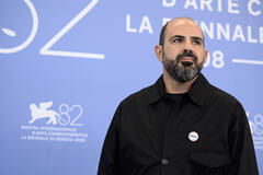 L'attore Amer Hlehel al photocall del film The voice of Hind Rajab di Kaouther ben Hania alla 82a Mostra del Cinema di Venezia, mercoledì 3 settembre 2025