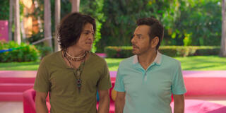 Cristo Fernández e Eugenio Derbez in Acapulco 4x03