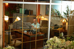 Damián Alcázar in Acapulco 4x07