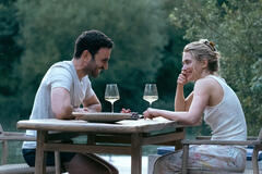 Brett Goldstein e Imogen Poots in All of You di William Bridges