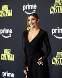 Amanda Campana alla Premiere Mondiale di Hotel Costiera