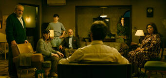 La riunione di condominio di Santiago Requejo - Immagine dal set