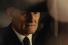 Colm Feore come Nathan in Landman 2x04