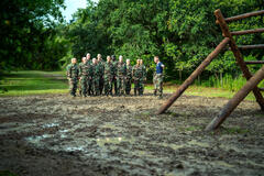 (S-D) Liam Oh come Ray McAffey, Logan Gould come Mo Mason, Rico Paris come Santos, Johnathan Nieves come Ochoa, e Max Parker come Sgt. Sullivan in Boots 1x03