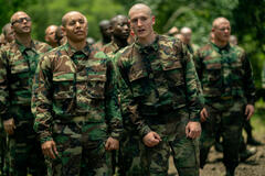 (S-D) Dominic Goodman come Nash e Kieron Moore come Slovacek in Boots 1x03