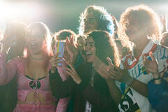 Arianna Grillo come Jessica, Sabrine Zahid come Sarah, Leonardo Giuliani come Coma e Noè Batita come Omar in Hype 1x08