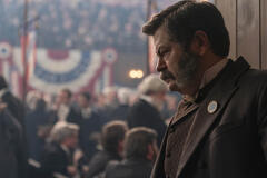 Nick Offerman come Chester A. Arthur in Death By Lightning 1x02