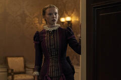 Laura Marcus come Mollie Garfield in Death By Lightning 1x04