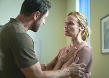 Ed Carrisford (JJ Feild) e Jess Carrisford (Diane Kruger) in Little Disasters 1x03