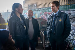 L'attrice Kali Reis, il regista Timur Bekmambetov e l'attore Chris Pratt sul set del film Mercy: Sotto Accusa