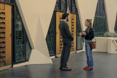 (S-D) Adam Brody come Noah, Kristen Bell come Joanne in Nobody Wants This 2x01