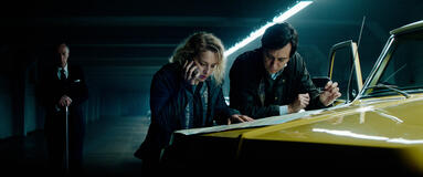 (S-D) Bjarne Hjelde come Rikard Sinding, Ine Marie Wilmann come Nora e Kim S. Falck-Jørgensen come Andreas Isaksen in Troll