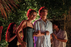 Adorazione 1x01 - Immagine dal set