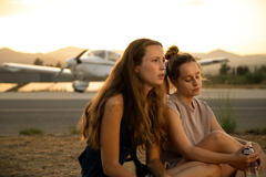 Josephine Højbjerg come Agnes, Sara Jimenez come Paula in Mango