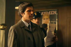 Domenico Diele come Andrea De Cesari in Mrs Playmen 1x01