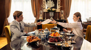 James (Damian Hardung), Lydias (Sonja Weisser) in Maxton Hall - Il mondo tra di noi - Stagione 2