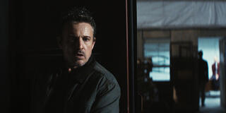 David Lyons come Brian Abbott in The Beast in Me 1x04