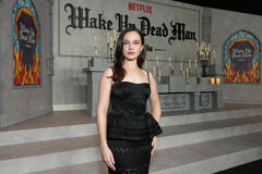 Cailee Spaeny partecipa alla première di 'Wake Up Dead Man: A Knives Out Mystery' di Netflix, il 17 novembre 2025 a Los Angeles, California