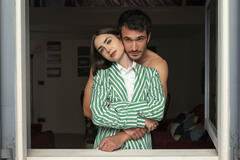 (S-D)Lily Collins come Emily, Eugenio Franceschini come Marcello in Emily in Paris - Stagione 5