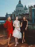 Philippine Leroy-Beaulieu, Lily Collins ed Ashley Park a Venezia per la campagna promozionale di Emily in Paris S- Stagione 5, il 12 Dicembre 2025