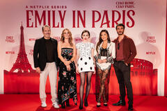 Il creatore ed executive producer Darren Star e i protagonisti Philippine Leroy-Beaulieu, Lily Collins, Ashley Park ed Eugenio Franceschini a Venezia per la campagna promozionale di Emily in Paris S- Stagione 5, il 12 Dicembre 2025